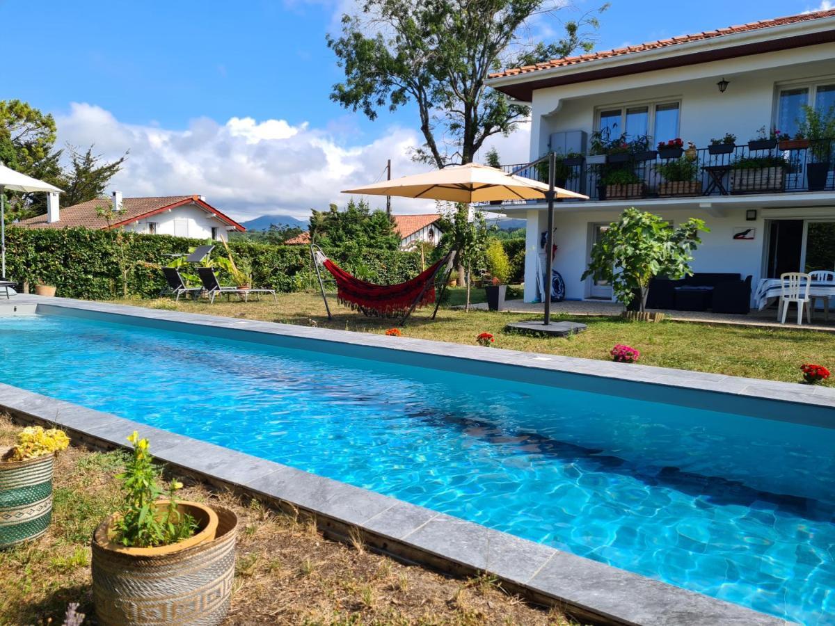 Appartement Avec Cuisine Et Grande Piscine Chauffee อองดาเย ภายนอก รูปภาพ