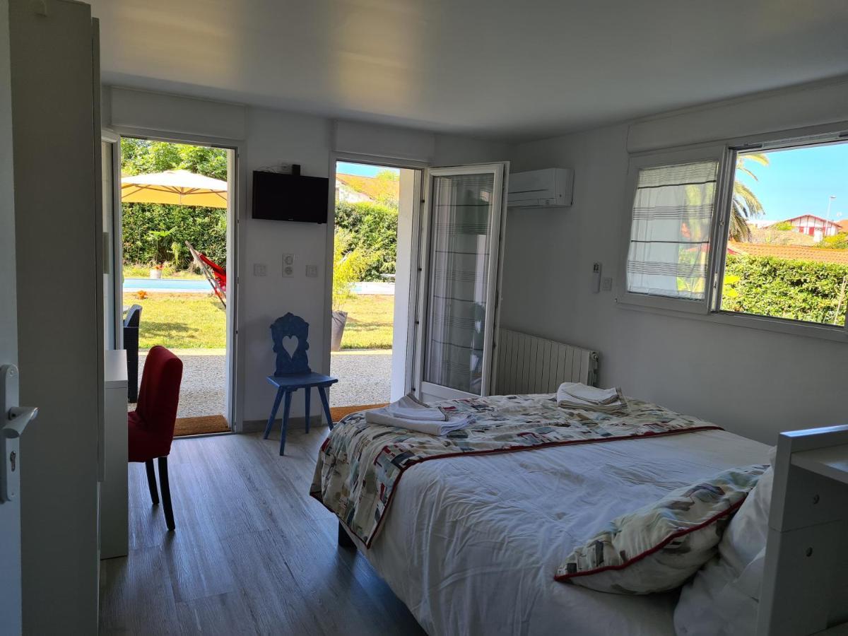 Appartement Avec Cuisine Et Grande Piscine Chauffee อองดาเย ภายนอก รูปภาพ